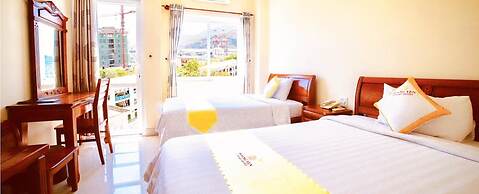 Hoang Yen Canary Hotel