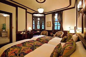 Hotel Nishikan