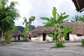 Vietnamese Ancient Village Hotel