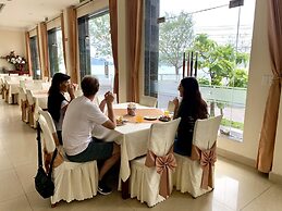 Hung Long Harbour Hotel