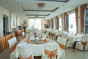 Hung Long Harbour Hotel