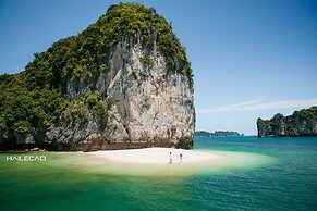 Hung Long Harbour Hotel