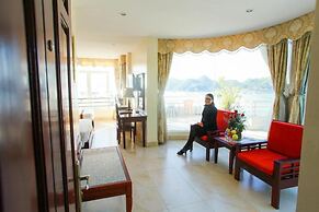 Hung Long Harbour Hotel