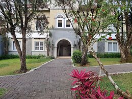 Pesona Alam Resort & Spa