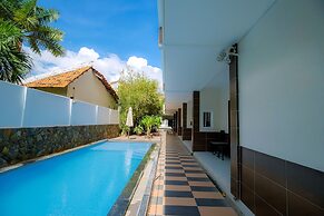 Sun & Sands Beach Hotel