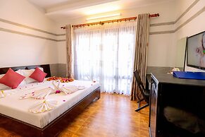 Sun & Sands Beach Hotel