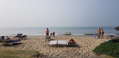 Sun & Sands Beach Hotel