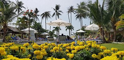 Sun & Sands Beach Hotel