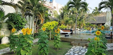 Sun & Sands Beach Hotel