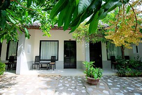 Sun & Sands Beach Hotel