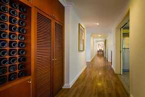 Norfolk Mansion Luxury Serviced Apartment