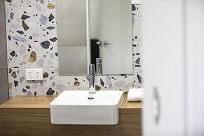 Nightcap at Queens Beach Hotel