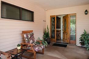 Nona Lani Cottages