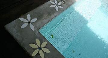 Brassiere Beach Resort