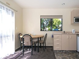 Ashleigh Court Motel