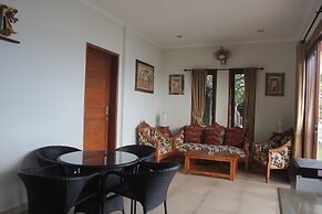 Temple Cafe & Seaside Cottages