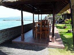 Temple Cafe & Seaside Cottages