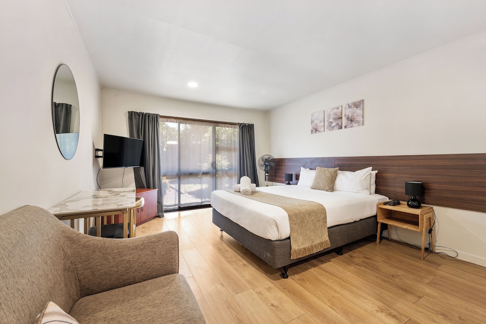 Auckland Airport Easy Hotel