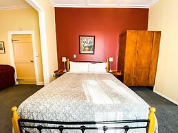 Tongariro Crossing Lodge