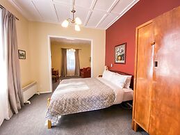 Tongariro Crossing Lodge