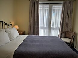 Tongariro Crossing Lodge