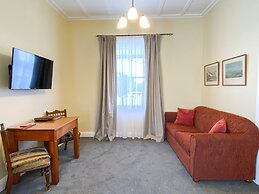 Tongariro Crossing Lodge