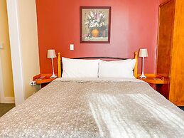 Tongariro Crossing Lodge