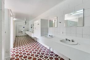 First City Caravilla