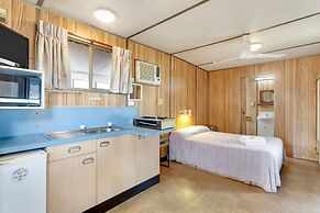 First City Caravilla