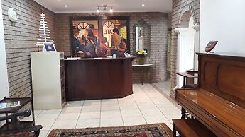 Sunset Ridge Guesthouse