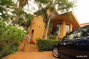 Sunset Ridge Guesthouse