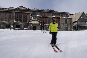 Boonoona Ski Lodge
