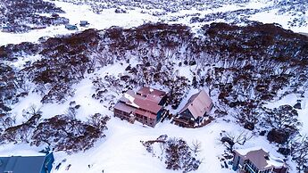 Boonoona Ski Lodge