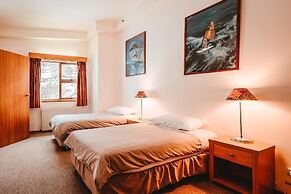 Boonoona Ski Lodge
