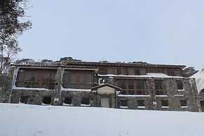 Boonoona Ski Lodge