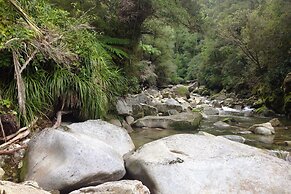 Adrift In Golden Bay