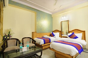 Hotel De Holiday International