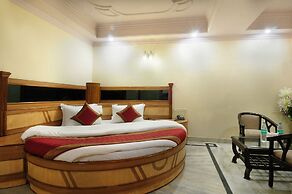 Hotel De Holiday International