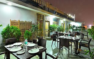 Hotel De Holiday International