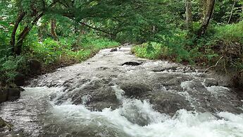Dave Parker's Eco Lodge