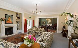 Orari Bed and Breakfast