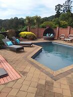 Chartre' Manor Bed & Breakfast