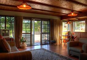 Chartre' Manor Bed & Breakfast