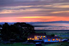 Chartre' Manor Bed & Breakfast