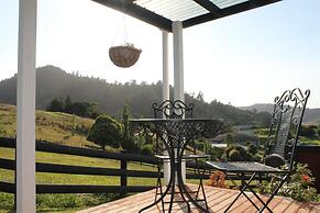 Chartre' Manor Bed & Breakfast