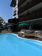 Hotel White Inn Kitashiga