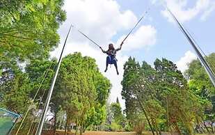 Grand Whiz Hotel Trawas