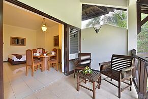 Grand Whiz Hotel Trawas