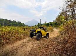 Grand Whiz Hotel Trawas