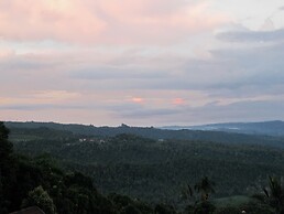 KARANG SARI Guesthouse & Restaurant